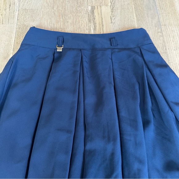 A-Line Skirt XS - Picture 3 of 4